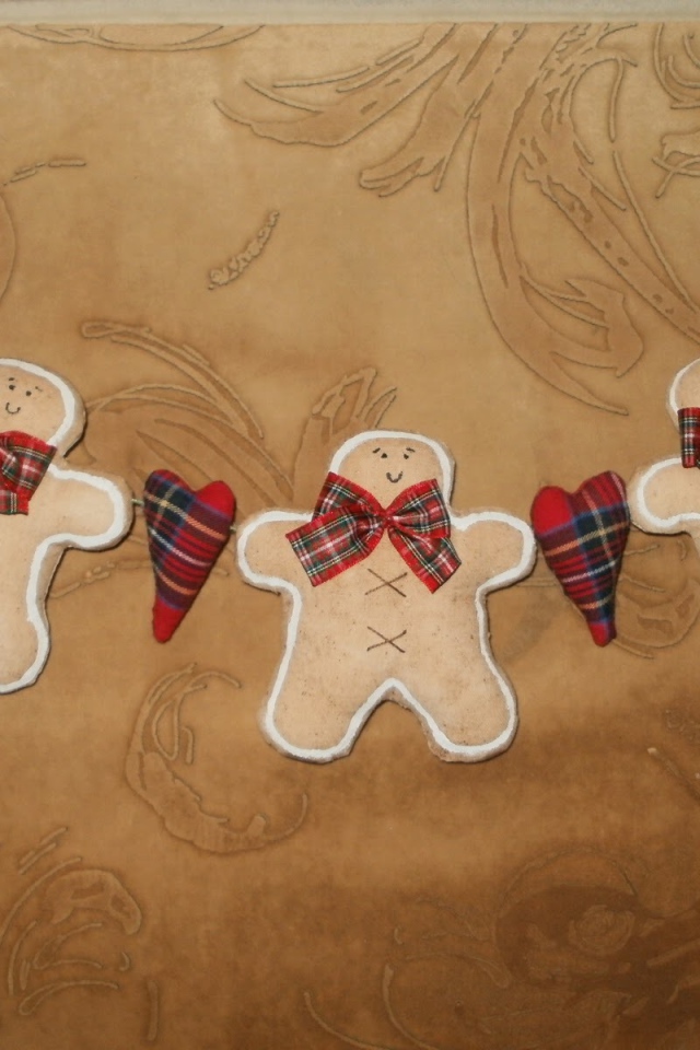 Гирлянда из малышей