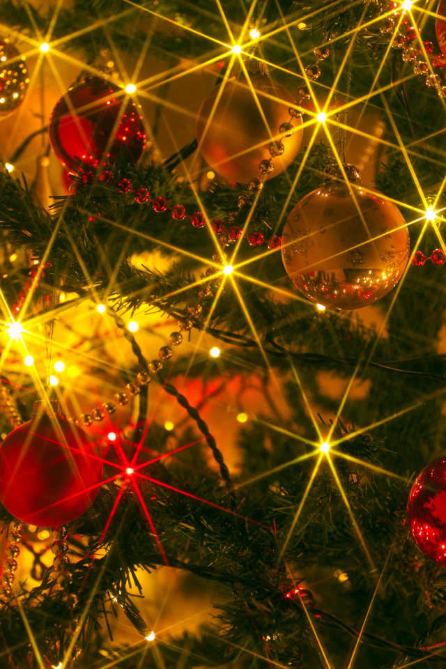 Новогодняя елка удивительные украшения 2014