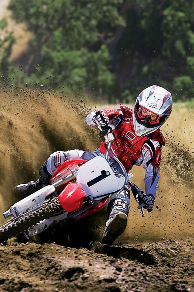 На крутом повороте