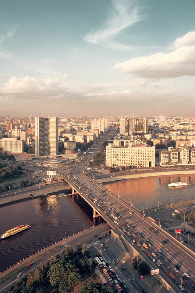 Москва в дневное время