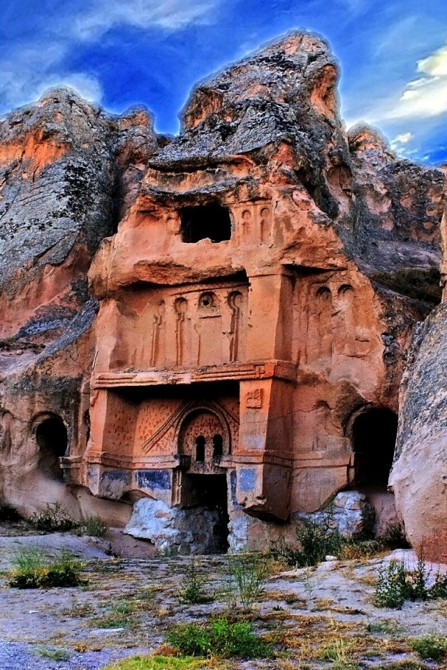 Волшебные дымоходы Турции дом в холме