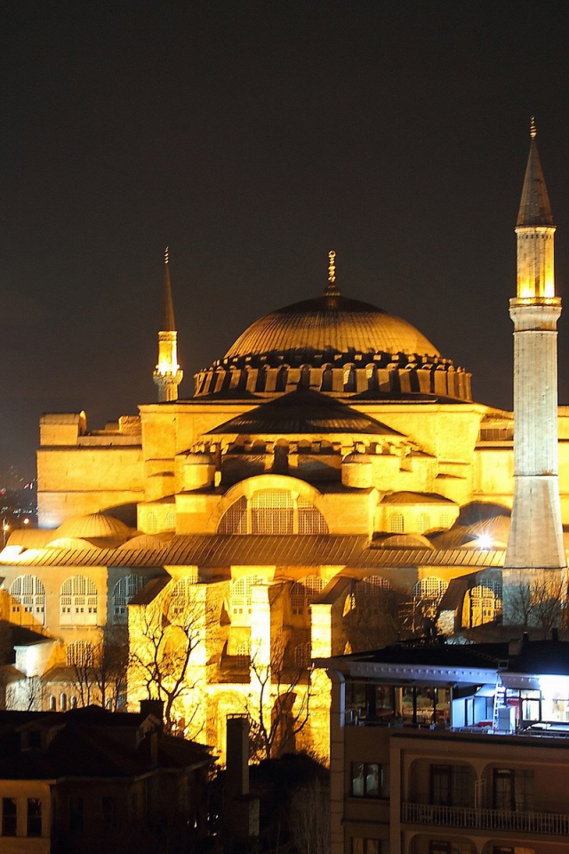 Собор Святой Софии в Турции ночью