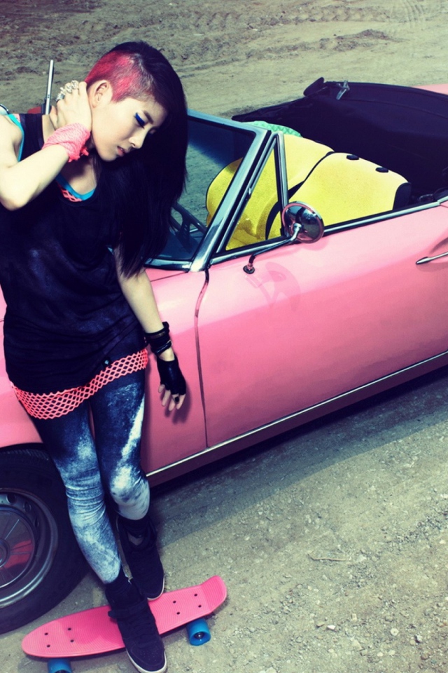 Девушка и розовая машина, swag