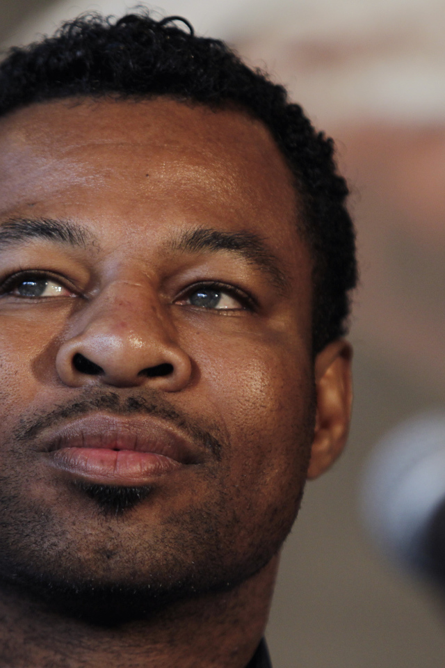 Боксер Шейн Мосли крупным планом