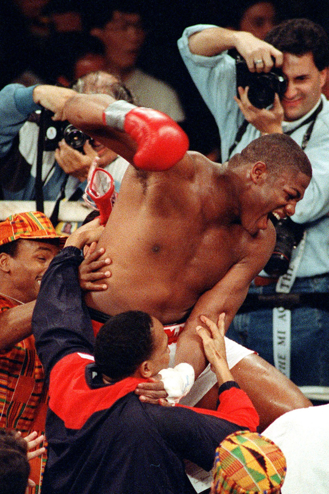 Boxing legend Riddick Bowe rampage