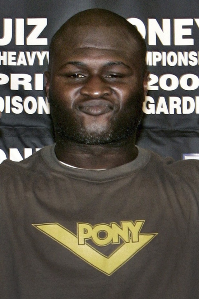 Чемпион Джеймс Тони