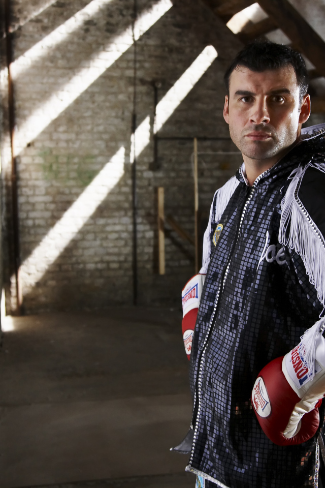 Известный боксер Джо Кальзаге