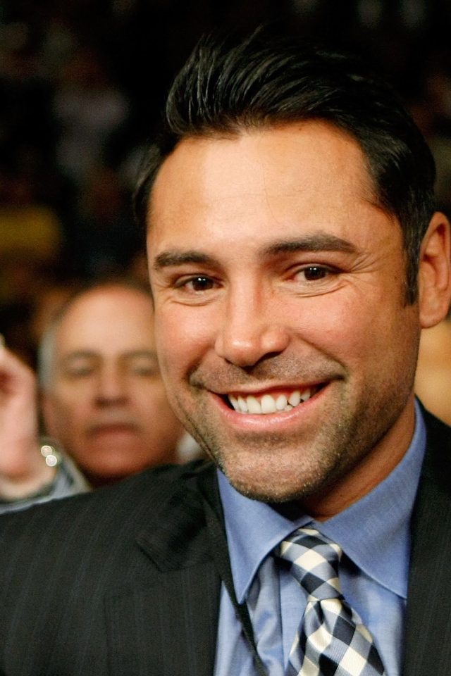 Известный боксер Оскар Дела Хойя