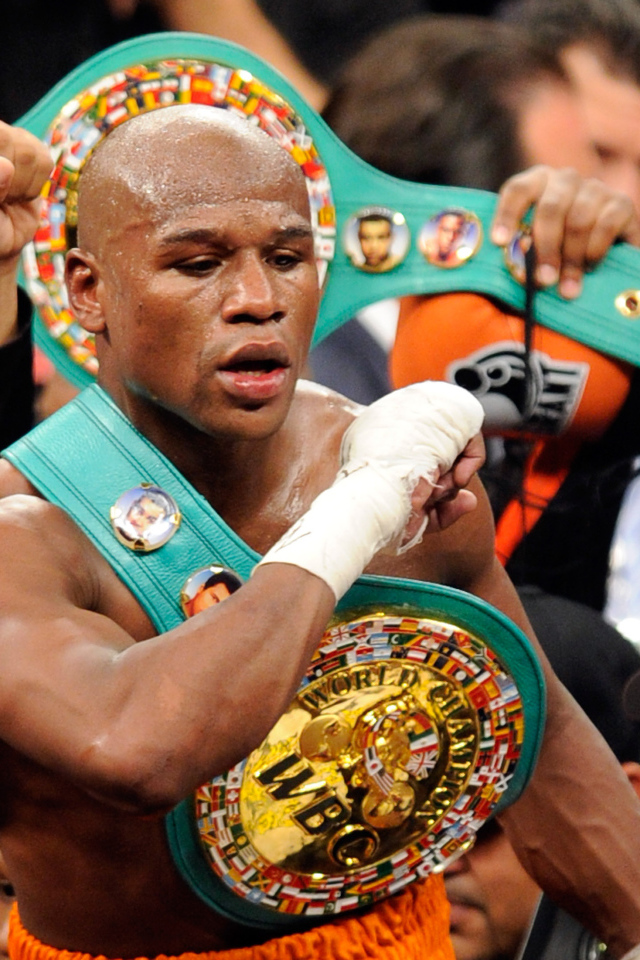 Флойд Мэйуэзер-младший выиграл пояс