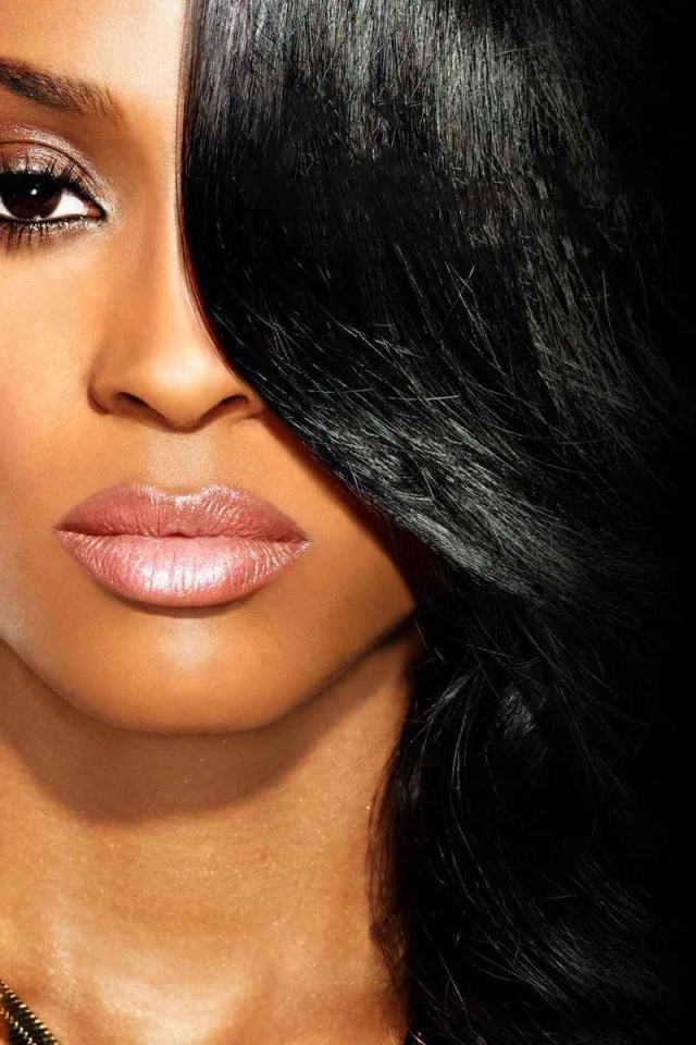 Девушка с цепочками, swag