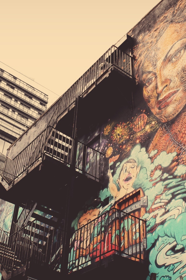 Граффити искусство на многоэтажном доме