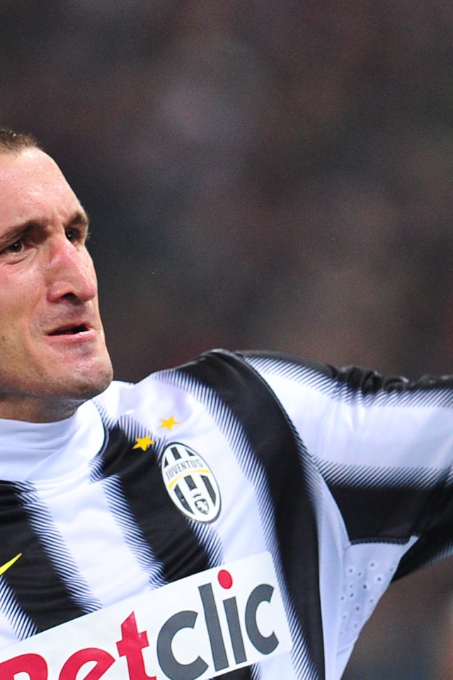 Ювентус Джорджо Кьеллини забивает гол