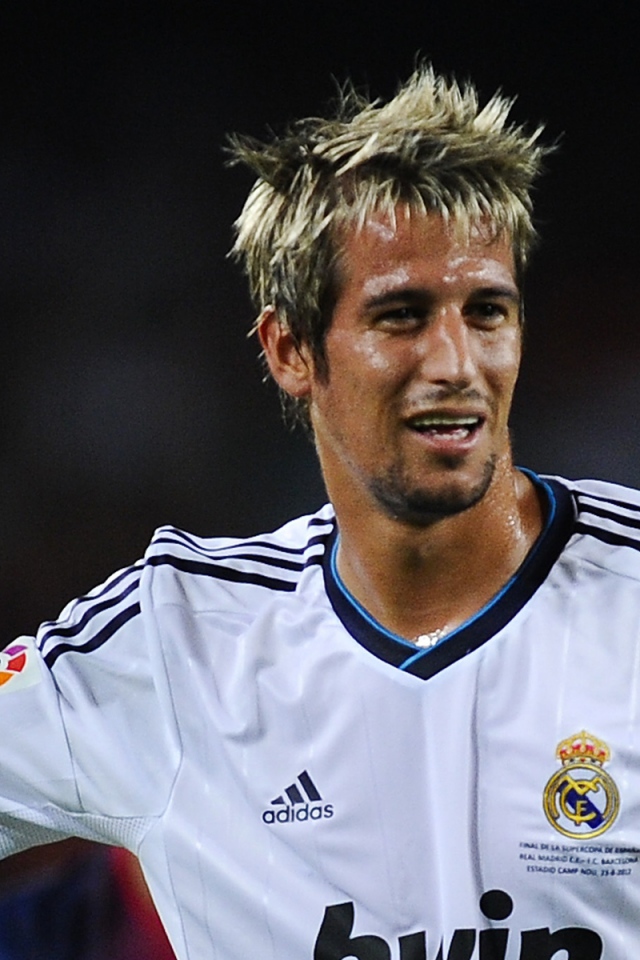 Реал Мадрид Фабиу Коэнтрау благодарит своих поклонников