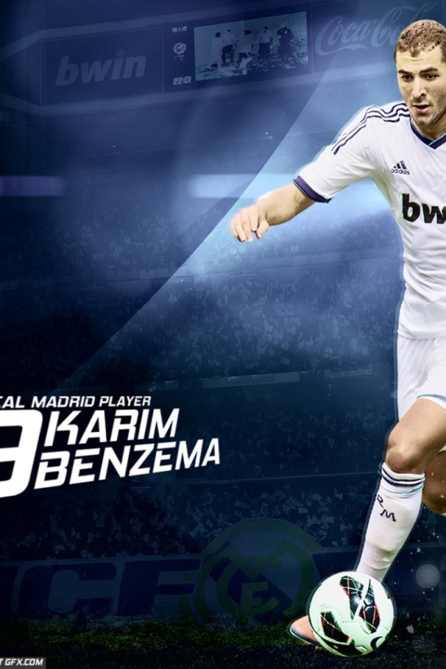 Реал Мадрид Карим Бензема на синем фоне