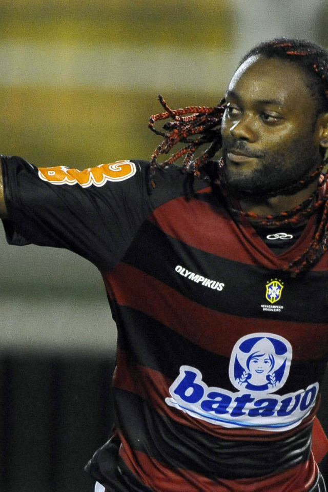  Шаньдун Лунэн Вагнер благодарит болельщиков