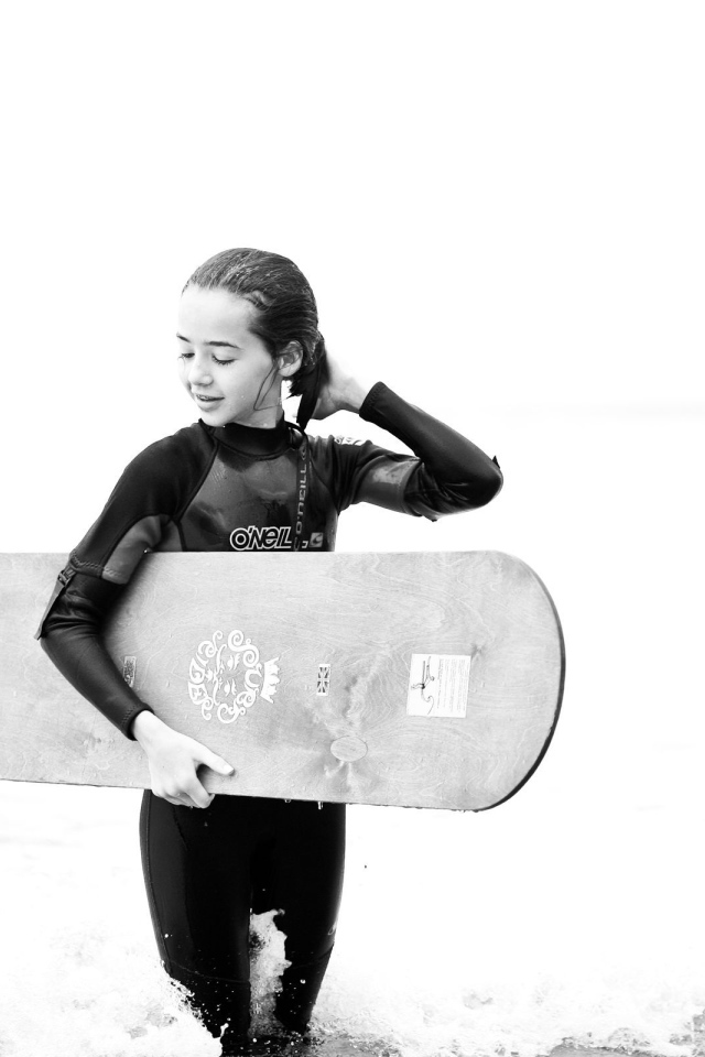 Сёрфингистка