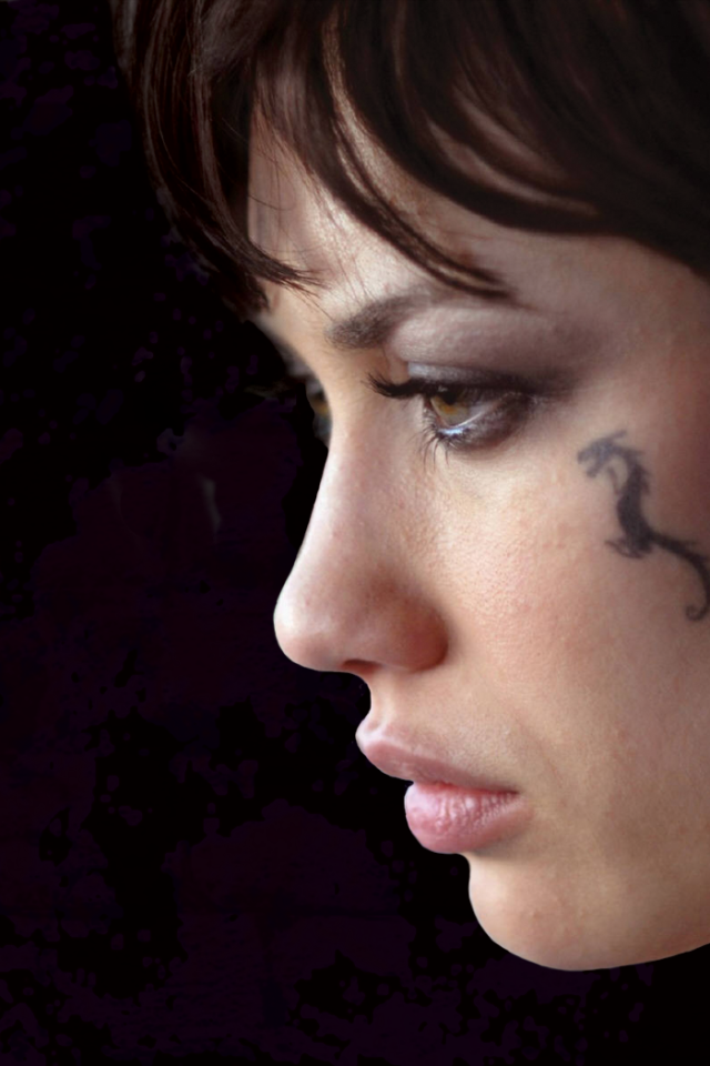 Татуировка дракон на лице