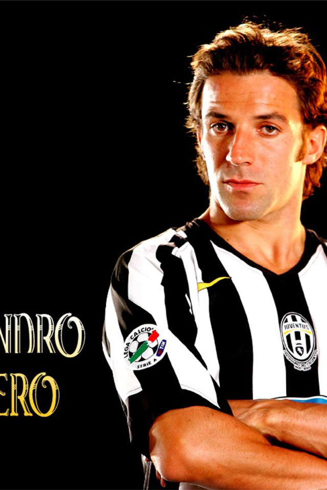 Нападавший Сиднея Алессандро Дель Пьеро