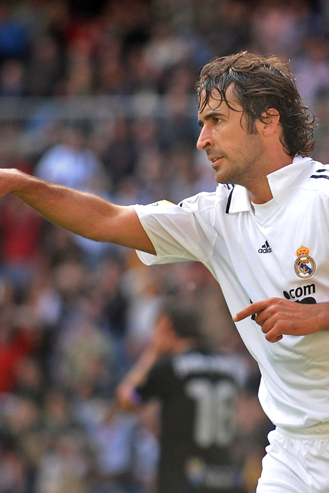  Лучший футболист Аль Садд Рауль Гонсалес