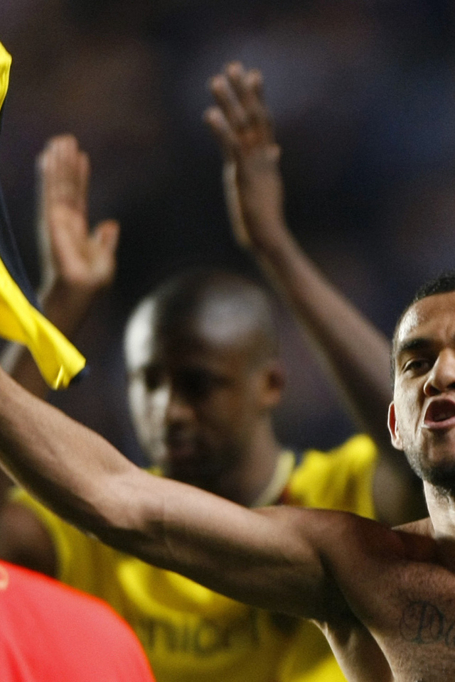 Лучший футболист Барселоны Даниэл Алвес без его футболки