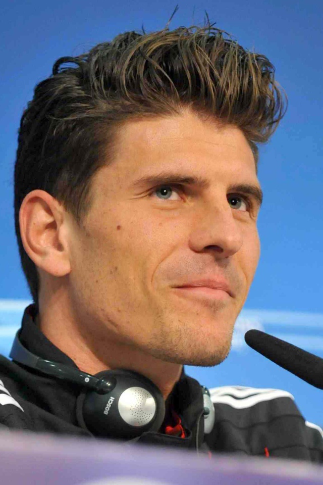 Лучший футболист Фиорентины Марио Гомеса на Интервью