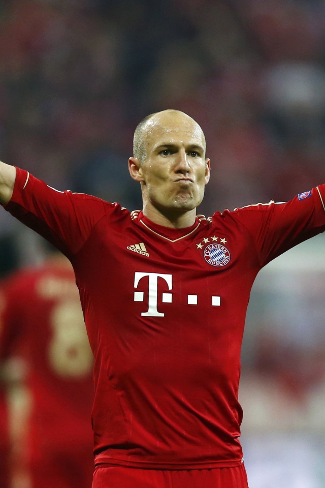  Лучший полузащитник Баварии Арьен Роббен