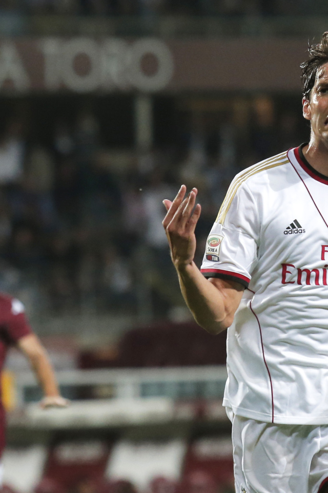 Лучший игрок Милана Кака злится