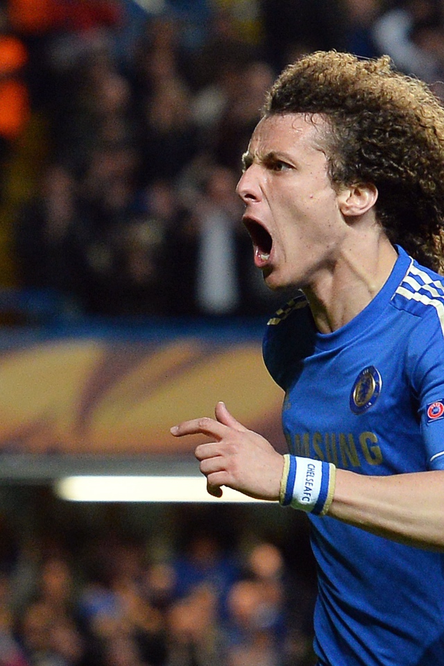 Защитник Челси Давид Луис забил гол