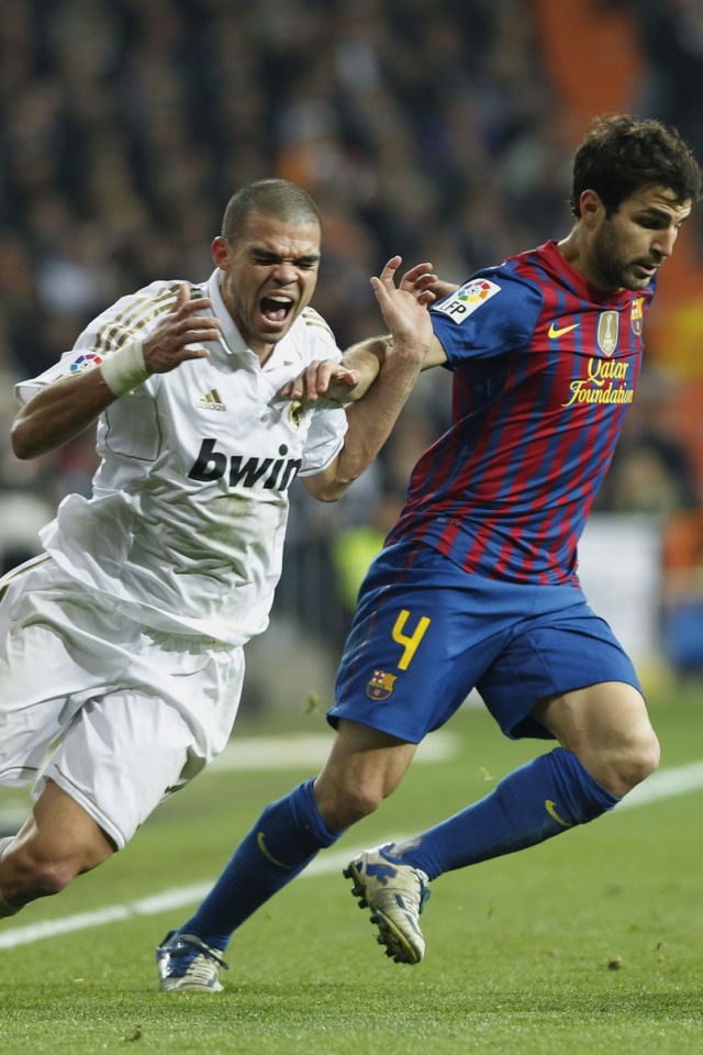 Защитник Реал Мадрида Пепе травма