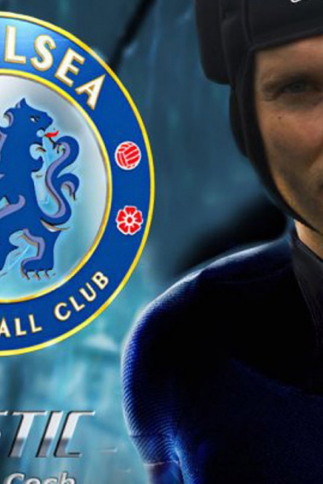  Футболист Челси Петр Чех всегда в шлеме