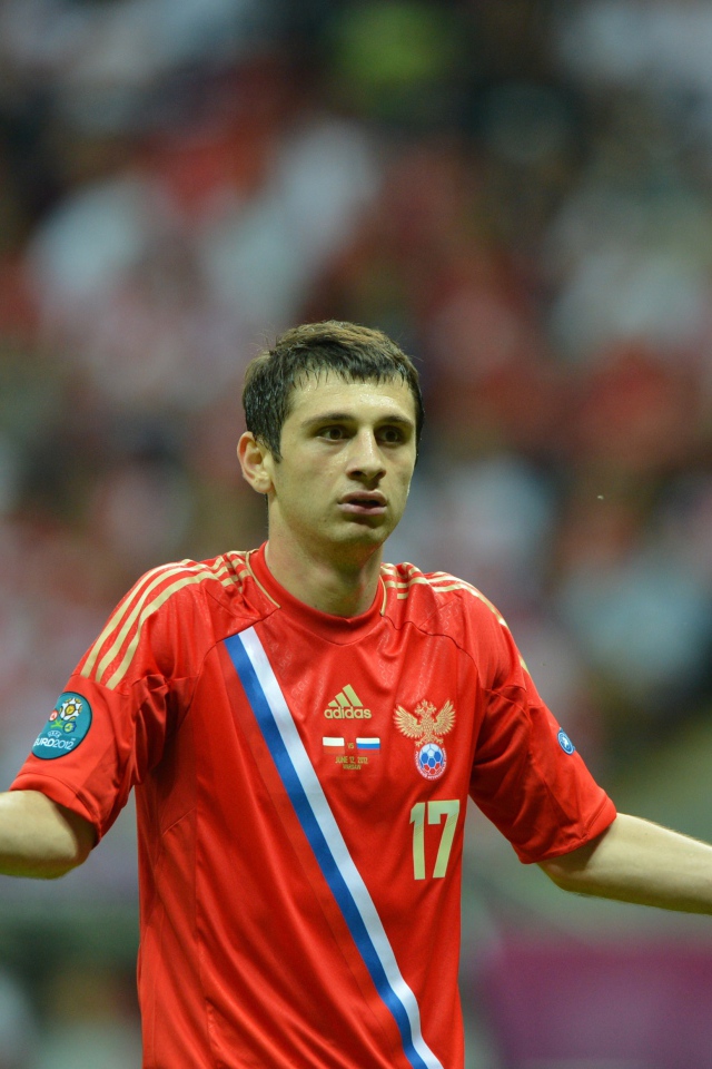 Футболист ЦСКА Алан Дзагоев получил желтую карточку