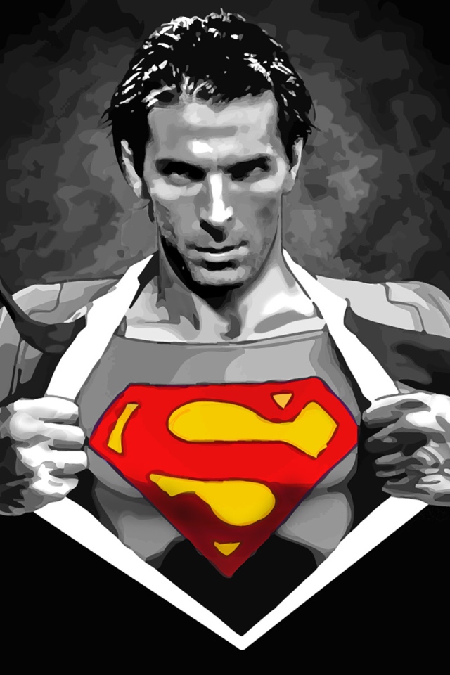  Футболист Ювентуса Джанлуиджи Буффона супермен