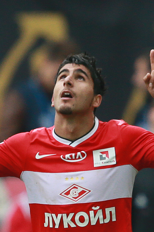 Полузащитник Спартака Дмитрий Комбаров