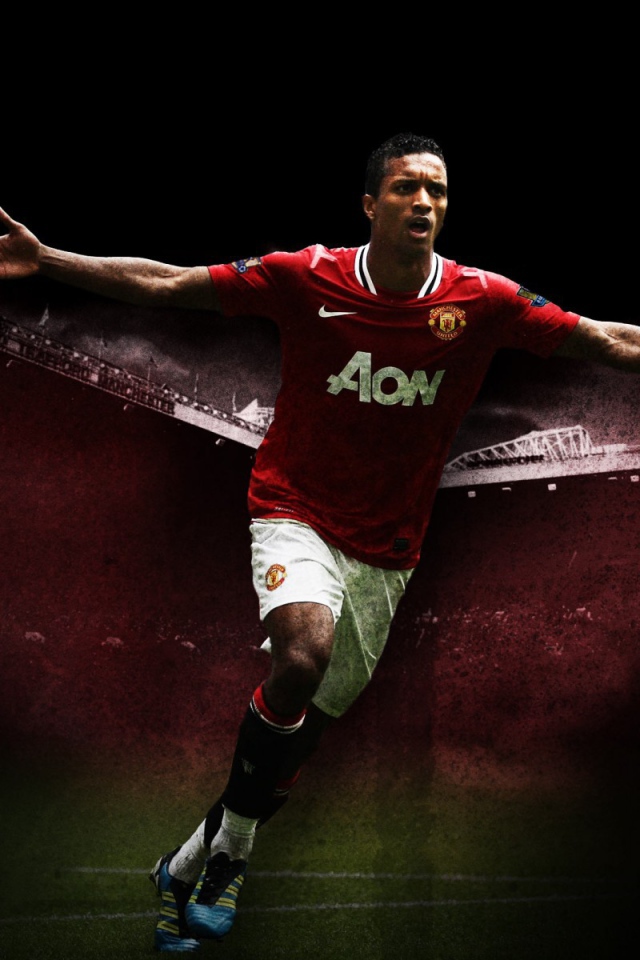 Полузащитник Манчестер Юнайтед Луиш Нани после гола