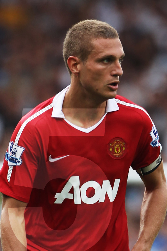 Основной защитник Манчестер Юнайтед Неманья Видич