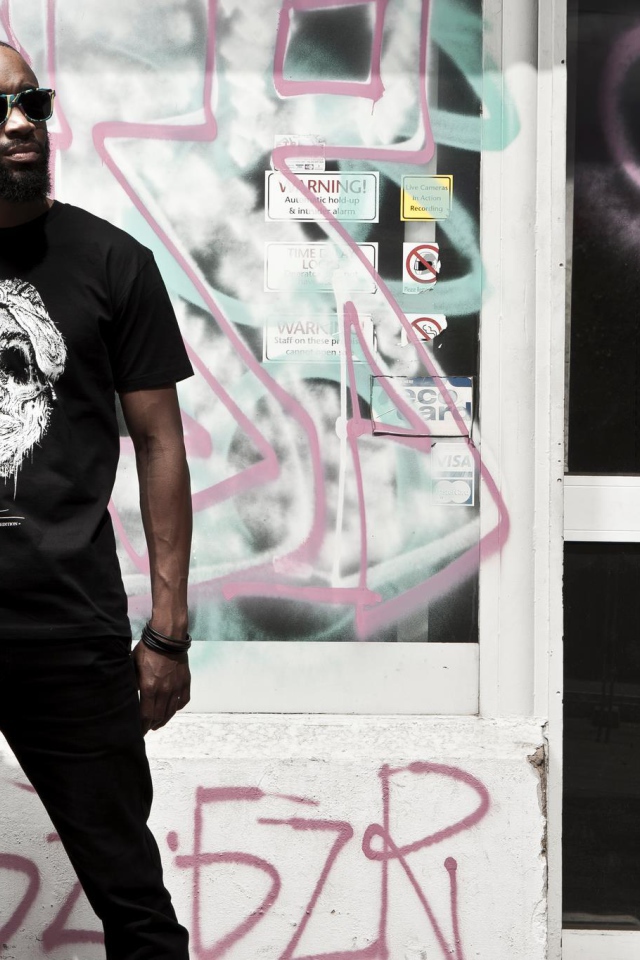 Мужчина в чёрном, swag