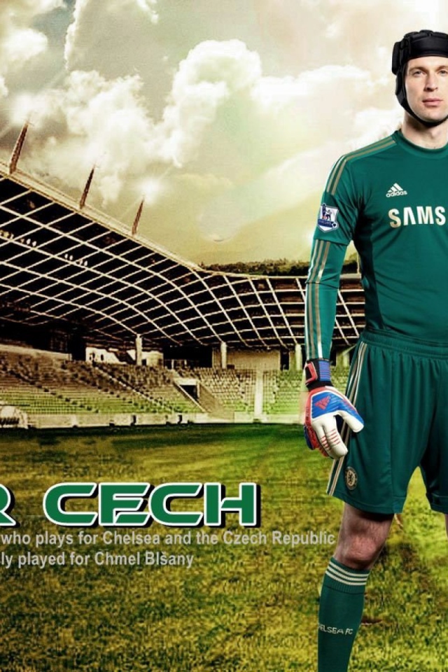 Игрок Челси Петр Чех на поле