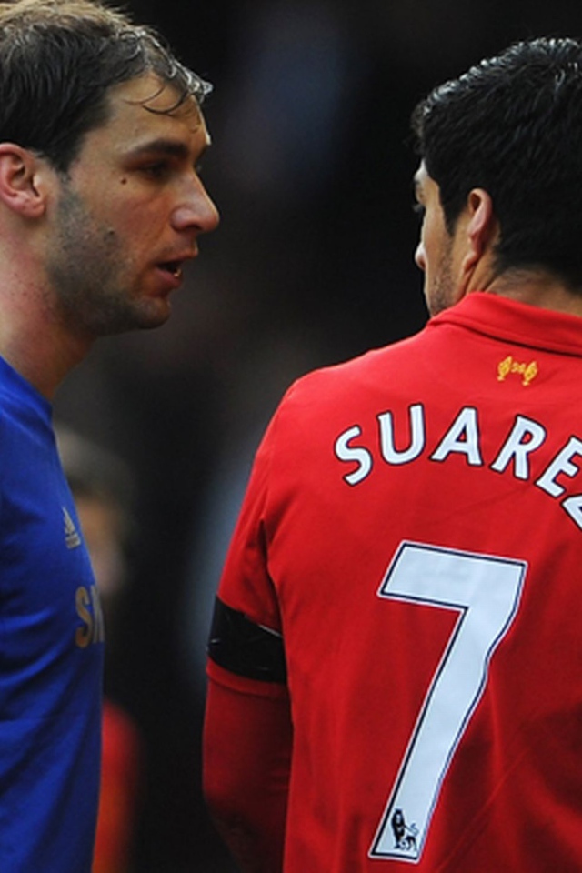 Игрок номер 7 из Ливерпуля Луис Суарес