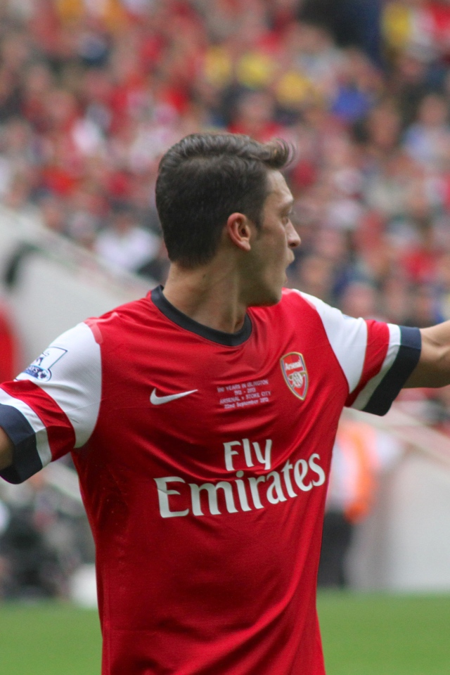 Игрок Арсенала Месут Озил