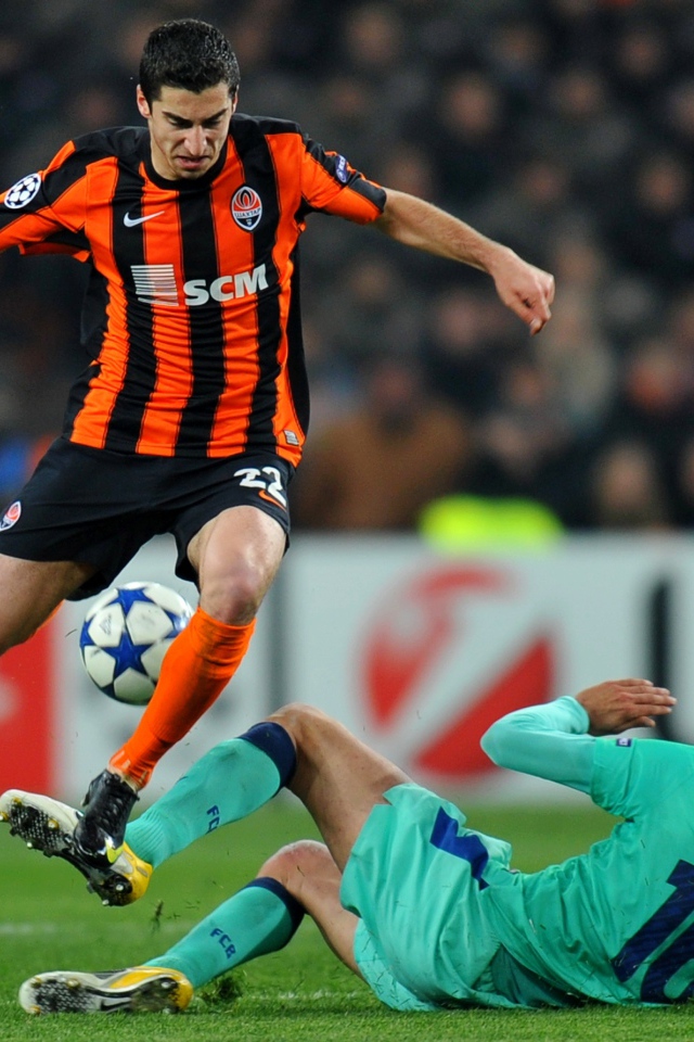 Игрок из Дортмунда Генрих Мхитарян