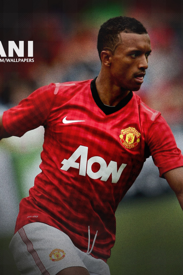  Игрок Манчестер Юнайтед Луиш Нани в темных тонах