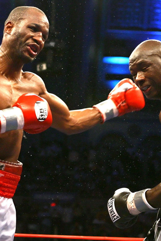 Известный боксер Бернард Хопкинс