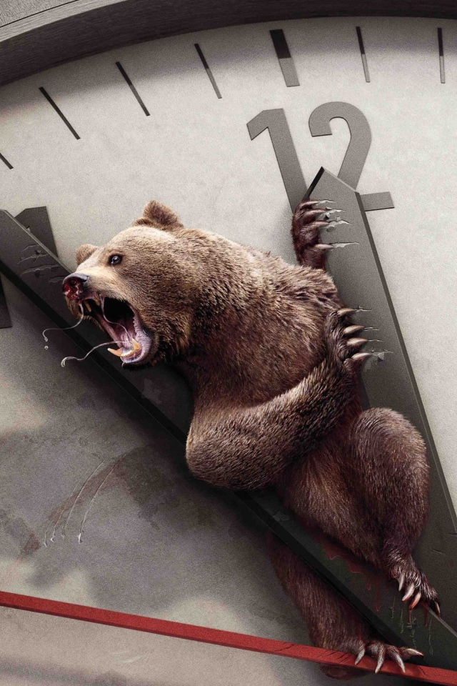 Медведь на стрелках часов