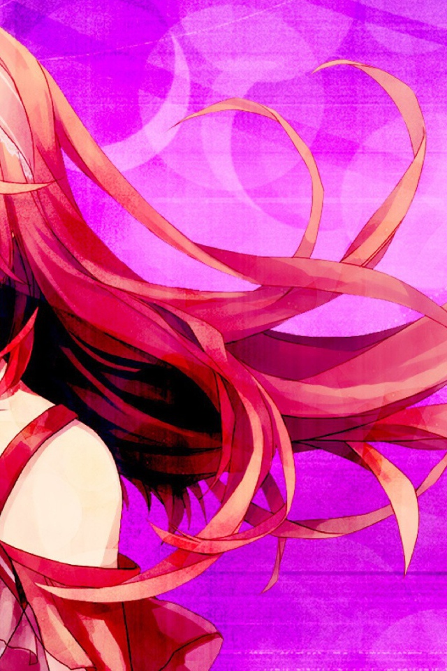 Девочка нюхает цветок