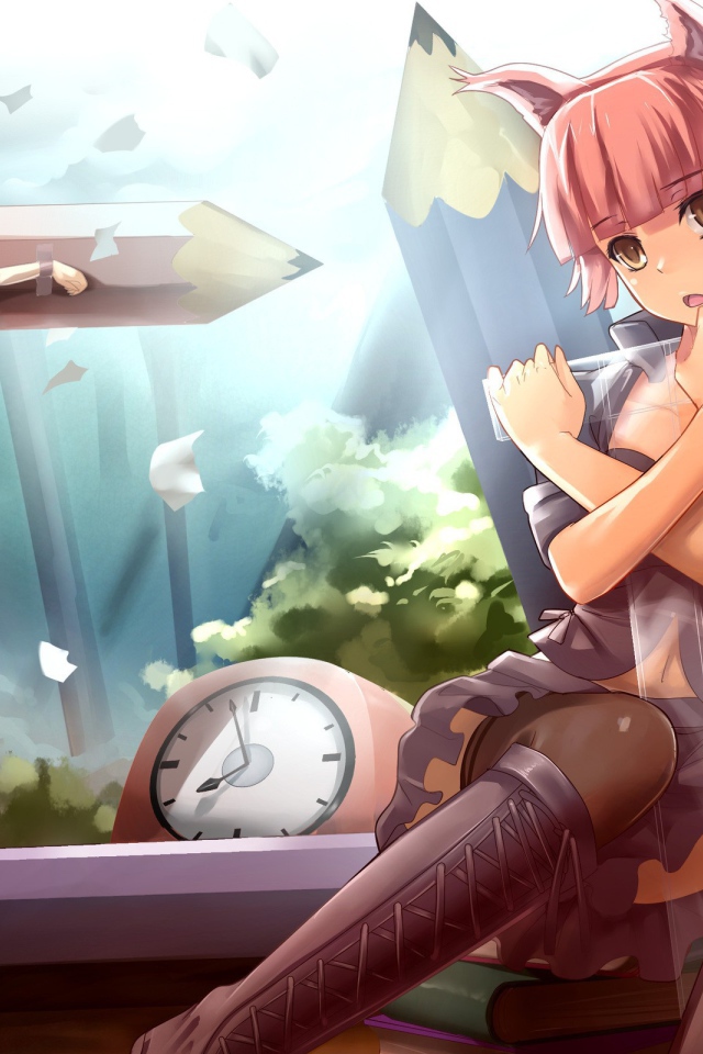 Девочка на кресте из карандашей