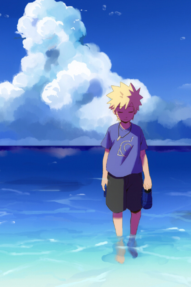 Мальчик идет по воде