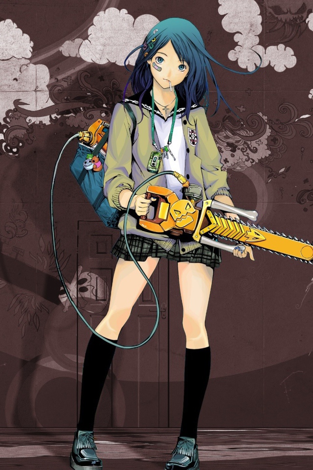 Девушка с бензопилой