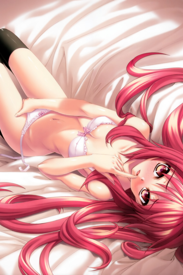 Девочка с розовыми волосами