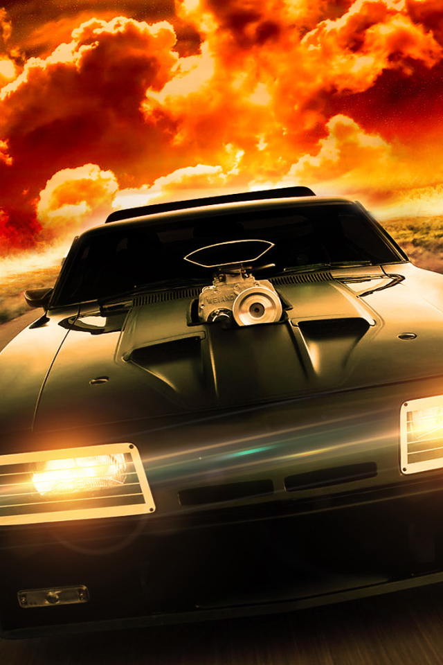 Скоростной автомобиль на фоне огня