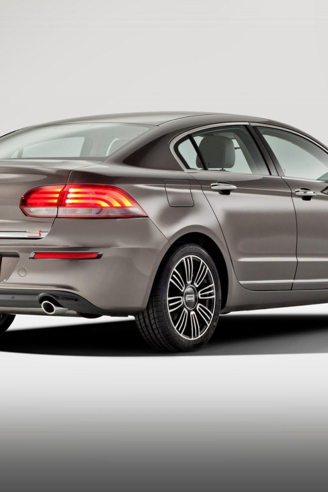 Тест драйв автомобиля Qoros 3 2014